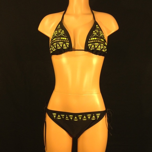 2 Piece Bikini by xhilaration - Picture 1 of 7